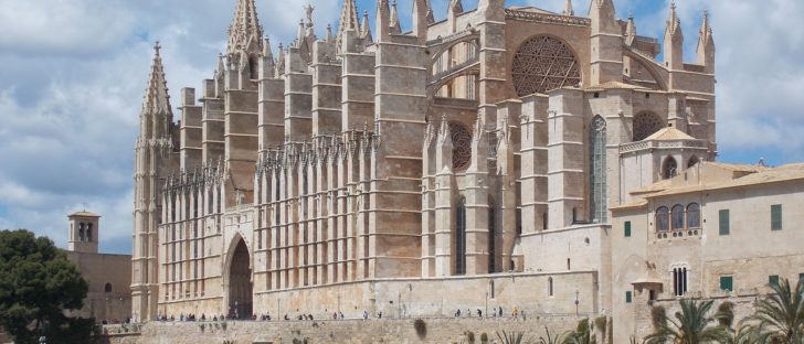 Billigflug nach Palma de Mallorca ab Berlin 3 Tage Hin & zurück im Januar für nur 6€ 12